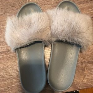 Ugg fur slides